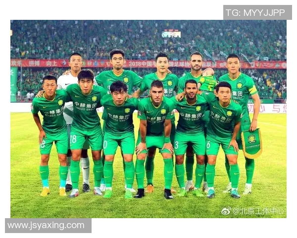 北京国安与苏宁激战正酣球迷期待精彩对决与惊喜时刻